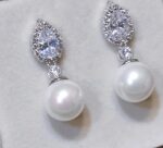 By Queen Ασημένια Μακριά Σκουλαρίκια Σταγόνα Με Μαργαριτάρι - Image 4