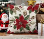 By Queen Limited Festive Edition Μαξιλαροθήκη Holiday Classic Με Φυλλώματα Και Κόκκινα Μούρα 45x45εκ. - Image 3