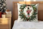 By Queen Limited Festive Edition Μαξιλαροθήκη Nutcracker Wreath Mε Πεύκα Και Κουκουνάρια 45x45εκ. - Image 10