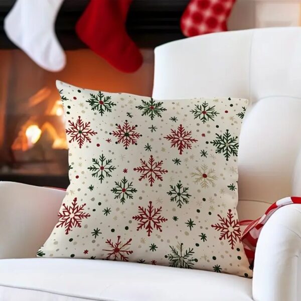 By Queen Limited Festive Edition Μαξιλαροθήκη Snowflake 45x45εκ.