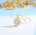 By Queen Luxury Jewelry Χρυσό Κολιέ 18Κ Με Μοϊσανίτη Σε Σχέδιο Λουλουδιού - Image 9