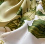 By Queen Botanical Satin Elegance Μαντήλι Με Λευκά Κρινάκια - Image 16