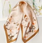 By Queen Premium Σατέν Μαντήλι Ροζ  Με Άνθη & Χρυσό Τελείωμα