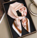 By Queen Premium Σατέν Μαντήλι Ροζ  Με Άνθη & Χρυσό Τελείωμα - Image 5