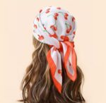 By Queen Playful & Feminine Σατέν Μαντήλι Με Cherry Print - Image 4