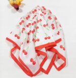 By Queen Playful & Feminine Σατέν Μαντήλι Με Cherry Print - Image 5