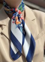 By Queen Statement Elegance Σατέν Φουλάρι με Πεταλούδες & Λουλούδια - Image 6