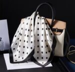 By Queen Timeless Minimal Elegance Σατέν Μαντήλι Mε Μαύρα Πουά