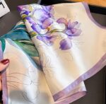 By Queen Σατέν Μαντήλι Με Ζωγραφιστές Ίριδες Σε Υδατογραφία - Image 10