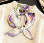 By Queen Σατέν Μαντήλι Με Ζωγραφιστές Ίριδες Σε Υδατογραφία - Image 17