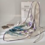 By Queen Σατέν Μαντήλι Με Ζωγραφιστές Ίριδες Σε Υδατογραφία - Image 4