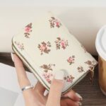 By Queen Elegant Γυναικείο Πορτοφόλι Floral Mini Wallet Με Διπλό Φερμουάρ - Image 5