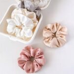 By Queen Scrunchie Satin Σε Παστέλ Και Γήινες Αποχρώσεις(Τυχαίο Χρώμα Επιλογής) - Image 26