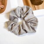 By Queen Scrunchie Satin Σε Παστέλ Και Γήινες Αποχρώσεις(Τυχαίο Χρώμα Επιλογής) - Image 4