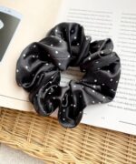 By Queen Scrunchie Satin Πουά Με Μαύρη Βάση Και Εκρού (Τυχαίο Χρώμα Επιλογής) - Image 3