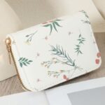 By Queen Λευκό Floral Πορτοφολάκι Με Χρυσό Φερμουάρ - Image 4