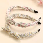 By Queen Σετ 2 Στέκες Μαλλιών Με Φιόγκο Και Ρομαντικά Μπουμπούκια - Image 4