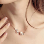 By Queen Ασημένιο Minimal Elegant Κολιέ Τουλίπα Mε Ζιργκόν - Image 2