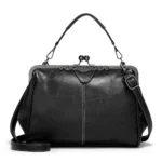 By Queen Unisex Vintage Τσάντα Μαύρη