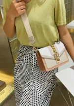 By Queen γυναικεια τσάντα tote από οικολογικό δέρμα ροζ - Image 2