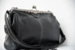 By Queen Unisex Vintage Τσάντα Μαύρη - Image 5