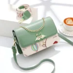 By Queen Γυναικεία Tote Flap Τσάντα Πράσινη