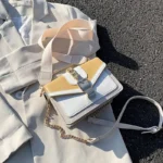 By Queen γυναικεια τσάντα tote από οικολογικό δέρμα κίτρινη - Image 11