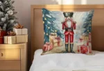 By Queen Limited Festive Edition Μαξιλαροθήκη Mε Καρυοθραύστη Kαι Δώρα 45x45εκ. - Image 4