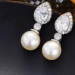 By Queen Ασημένια Μακριά Σκουλαρίκια Σταγόνα Με Μαργαριτάρι