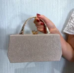 By Queen Βραδινό χρυσο Clutch Τσαντάκι με Micro Strass - Image 4