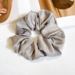 By Queen Scrunchie Satin Σε Παστέλ Και Γήινες Αποχρώσεις(Τυχαίο Χρώμα Επιλογής) - Image 4