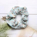 By Queen Scrunchie Floral Με Λουλούδια Με Ανοιξιάτικα Χρώματα (Τυχαίο Χρώμα Επιλογής) - Image 2
