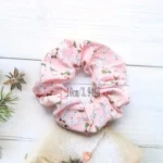 By Queen Scrunchie Floral Με Λουλούδια Με Ανοιξιάτικα Χρώματα (Τυχαίο Χρώμα Επιλογής) - Image 5