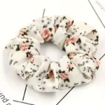 By Queen Scrunchie Floral Με Λουλούδια Με Ανοιξιάτικα Χρώματα (Τυχαίο Χρώμα Επιλογής) - Image 7