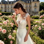 By Queen Λευκό Νυφικό Φόρεμα Με Δαντέλα Και Elegant Γραμμή - Image 8