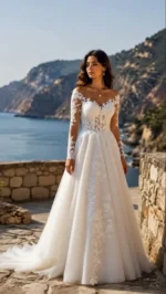 Νυφικό Φόρεμα Princess με Floral Δαντέλα, Μακριά Μανίκια και Ουρά – Ivor